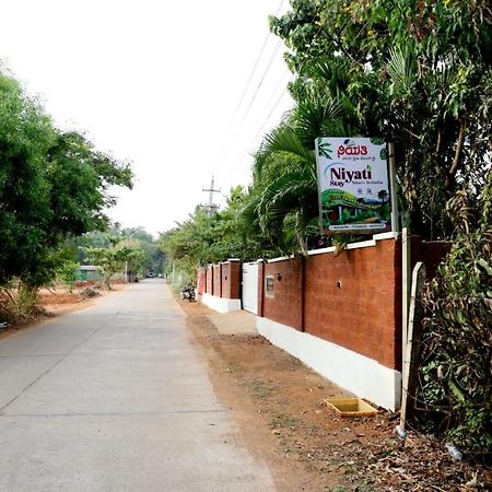 Niyati Home Stay Gokarna  Luaran gambar